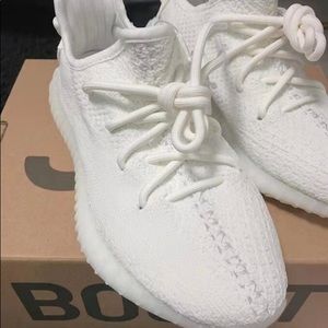 Yeezy Boost 350 V2 Shoes Triple White Color size 6